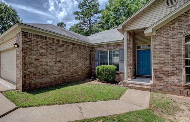 12825 Westglen Drive, Little Rock, AR 72211