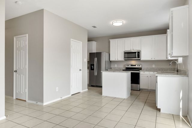 1009 Terrace View Drive, Fort Worth, TX 76108