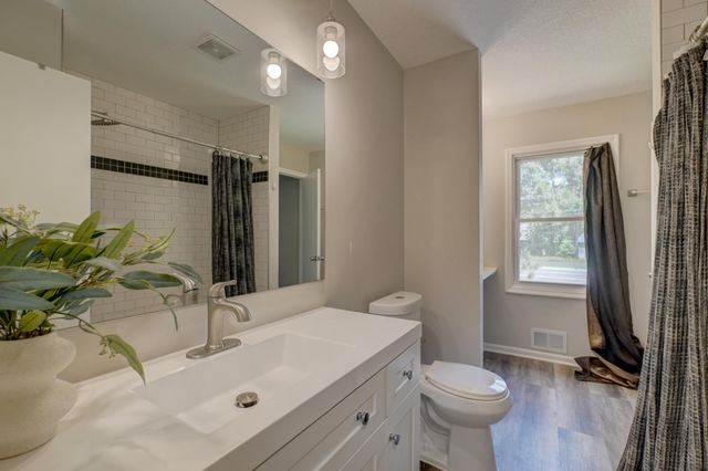 5881 Lexington Avenue N, Shoreview, MN 55126