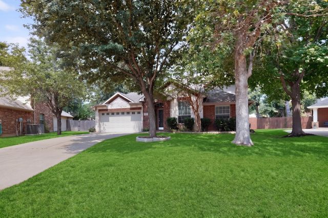 2420 Bent Trail, Mansfield, TX 76063