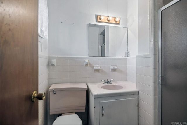 15602 Oakcrest Lane, Little Rock, AR 72206