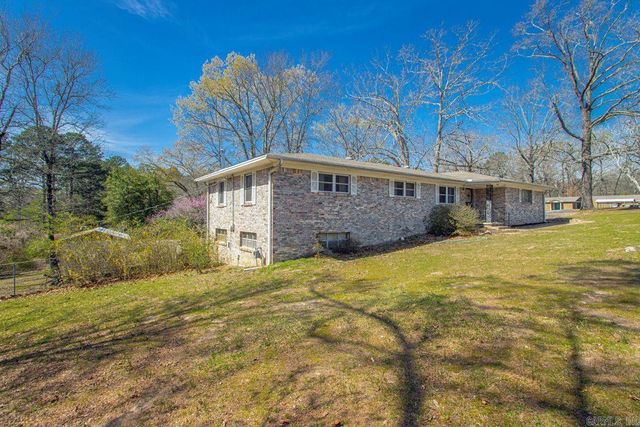 15602 Oakcrest Lane, Little Rock, AR 72206