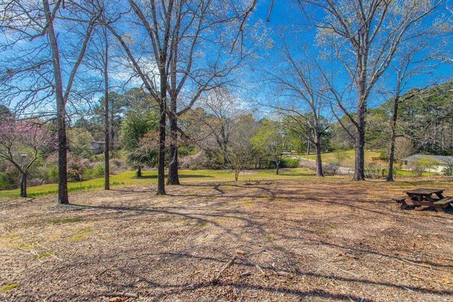 15602 Oakcrest Lane, Little Rock, AR 72206