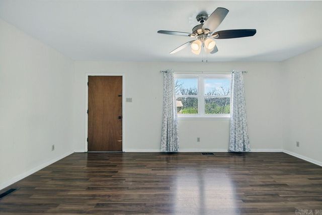 15602 Oakcrest Lane, Little Rock, AR 72206