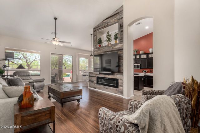 7762 E RUSSELL Circle, Mesa, AZ 85207