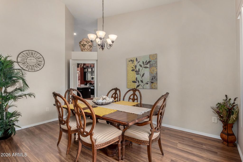 Image 12 of property listing at 7762 E RUSSELL Circle, Mesa, AZ 85207