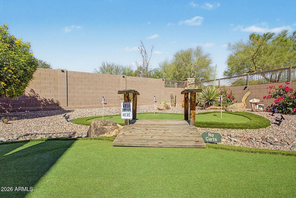 Image 48 of property listing at 7762 E RUSSELL Circle, Mesa, AZ 85207