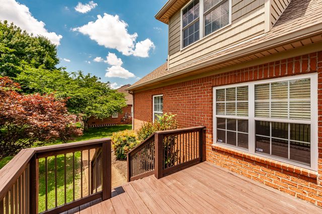 1703 Wrencrest Dr, Mount Juliet, TN 37122