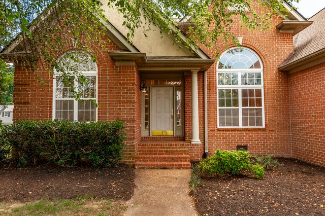 1703 Wrencrest Dr, Mount Juliet, TN 37122