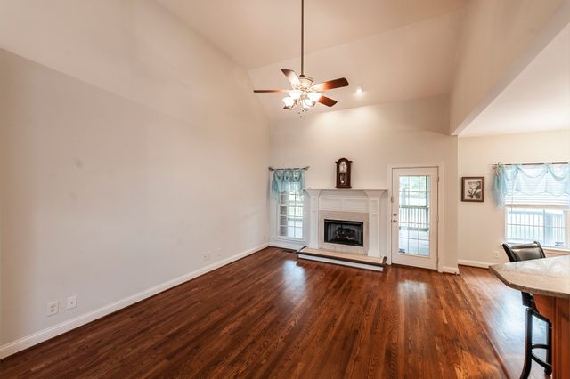 1703 Wrencrest Dr, Mount Juliet, TN 37122