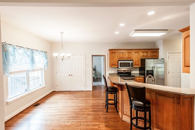 1703 Wrencrest Dr, Mount Juliet, TN 37122