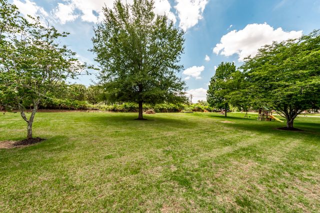 1703 Wrencrest Dr, Mount Juliet, TN 37122