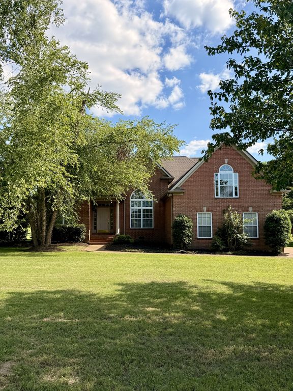 1703 Wrencrest Dr, Mount Juliet, TN 37122