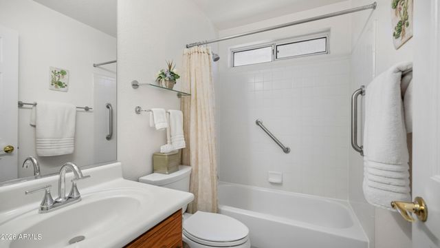 9840 E SUNRIDGE Drive, Sun Lakes, AZ 85248