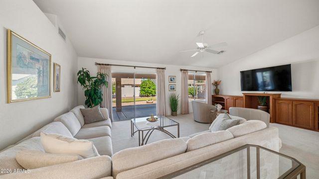 9840 E SUNRIDGE Drive, Sun Lakes, AZ 85248