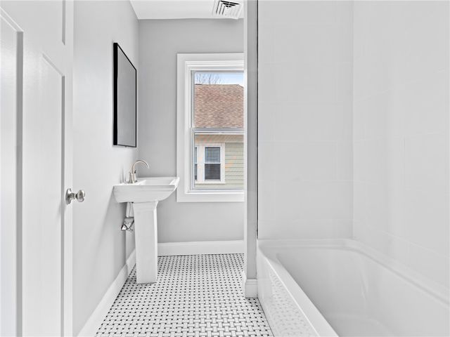 493 Academy Avenue, Providence, RI 02908