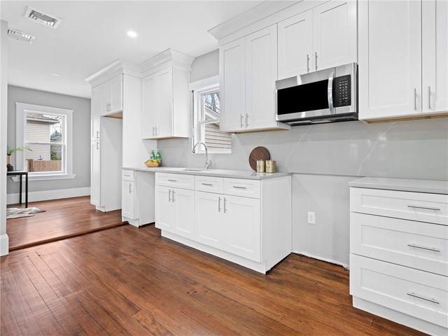 493 Academy Avenue, Providence, RI 02908