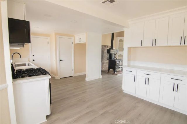 40906 159th East, Lake Los Angeles, CA 93535