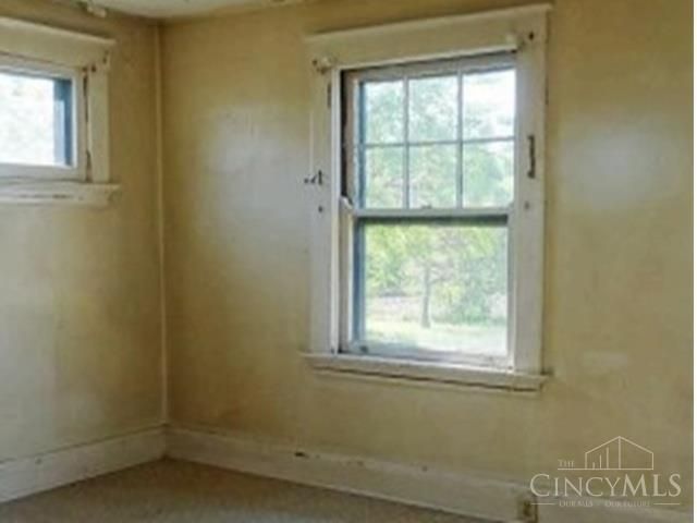 81 E Galbraith Road, Cincinnati, OH 45216