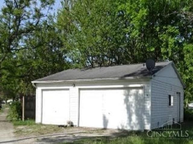 81 E Galbraith Road, Cincinnati, OH 45216