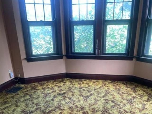 81 E Galbraith Road, Cincinnati, OH 45216