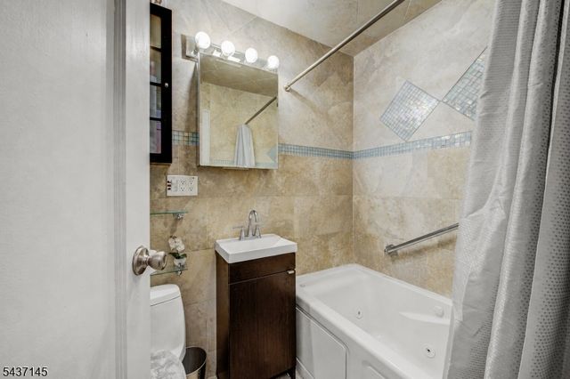 33 62nd street 1, West New York Town, NJ 07093