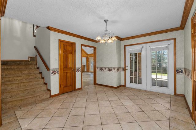 1605 McAllen, Henderson, TX 75654