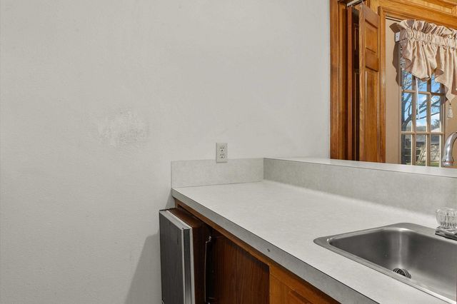 1605 McAllen, Henderson, TX 75654