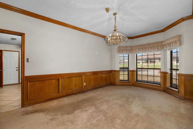 1605 McAllen, Henderson, TX 75654