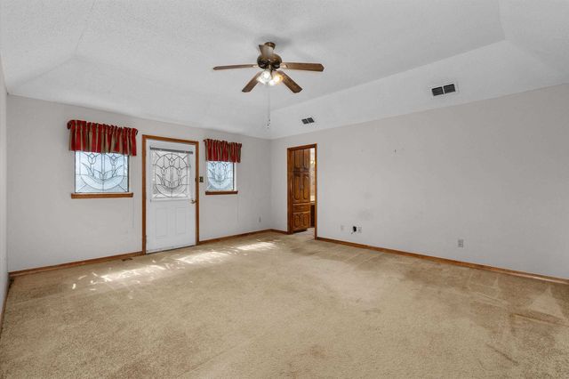 1605 McAllen, Henderson, TX 75654