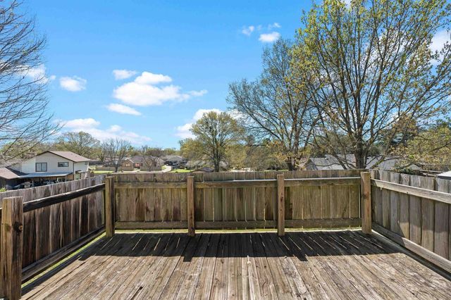 1605 McAllen, Henderson, TX 75654