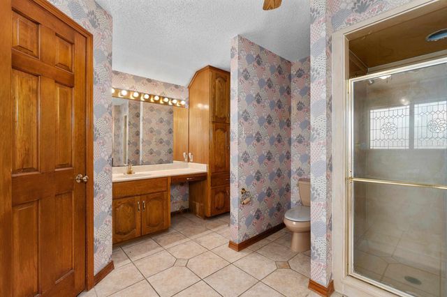 1605 McAllen, Henderson, TX 75654