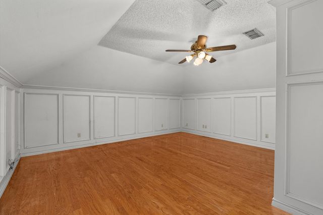 1605 McAllen, Henderson, TX 75654