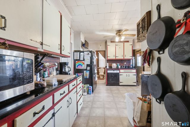 556 Boswell Avenue, Norwich, CT 06360