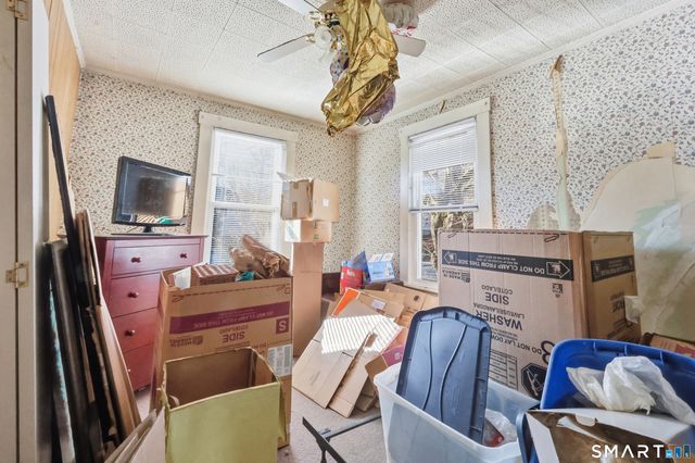 556 Boswell Avenue, Norwich, CT 06360