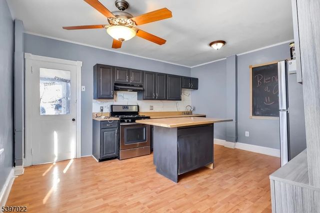 929 Bordentown Rd, Burlington City, NJ 08016