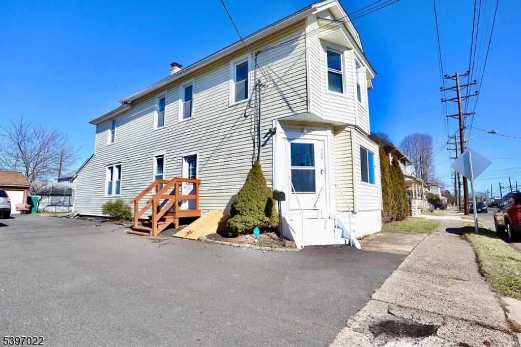 929 Bordentown Rd, Burlington City, NJ 08016