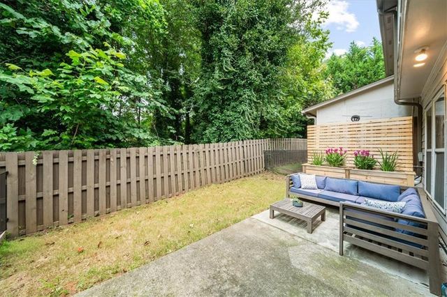 4977 Berkeley Oak Drive, Peachtree Corners, GA 30092