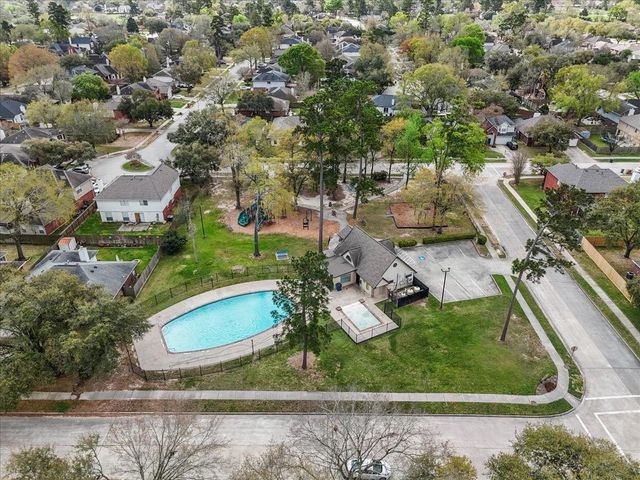 1611 Sterling Village Drive, Spring, TX 77386