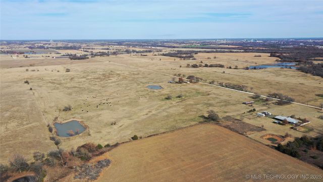 311 Jack Rabbit Road, Calera, OK 74730