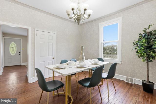 718 CHESTNUT AVE, Laurel Springs, NJ 08021