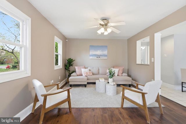 718 CHESTNUT AVE, Laurel Springs, NJ 08021