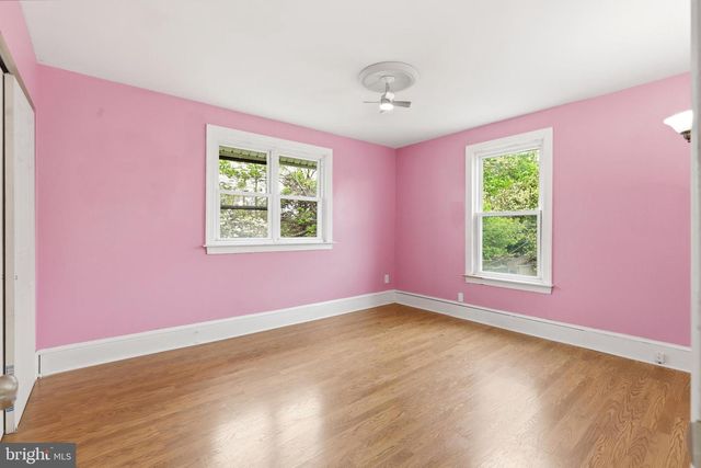 718 CHESTNUT AVE, Laurel Springs, NJ 08021