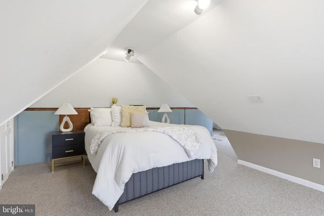 718 CHESTNUT AVE, Laurel Springs, NJ 08021