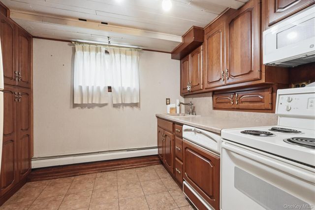 6 N Park Drive, Massapequa, NY 11758