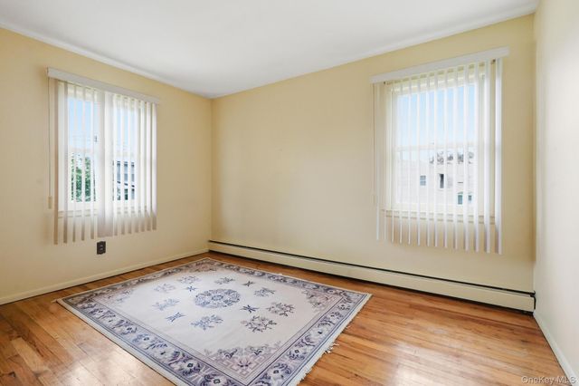 6 N Park Drive, Massapequa, NY 11758