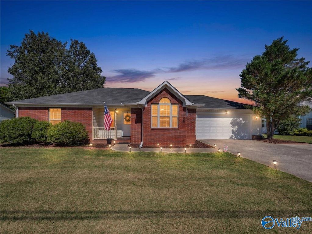 123 Delta Pine Drive, Huntsville, AL 35811