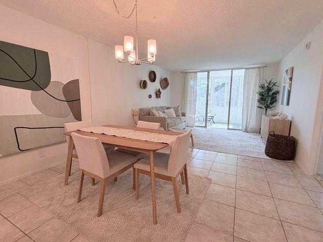 2650 NW 49th Avenue 327, Lauderdale Lakes, FL 33313