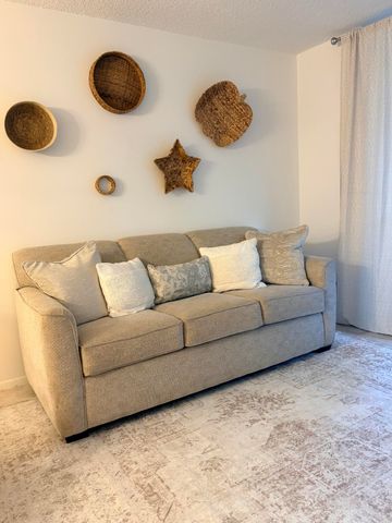 2650 NW 49th Avenue 327, Lauderdale Lakes, FL 33313