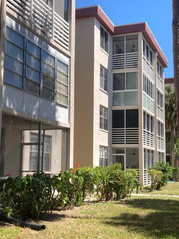 2650 NW 49th Avenue 327, Lauderdale Lakes, FL 33313